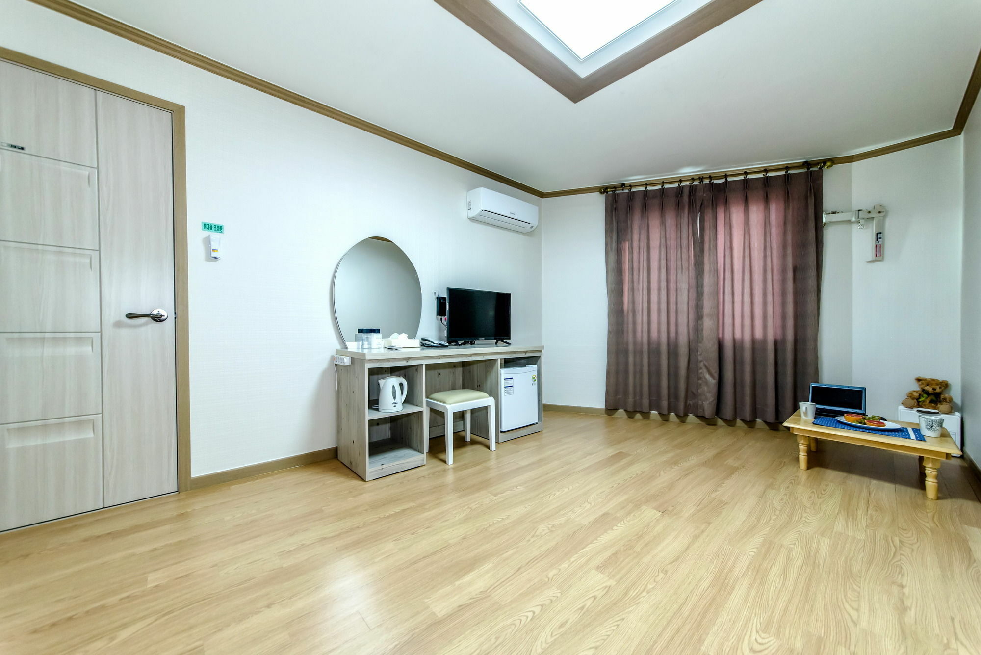 Beach Story Hotel Jeju Esterno foto